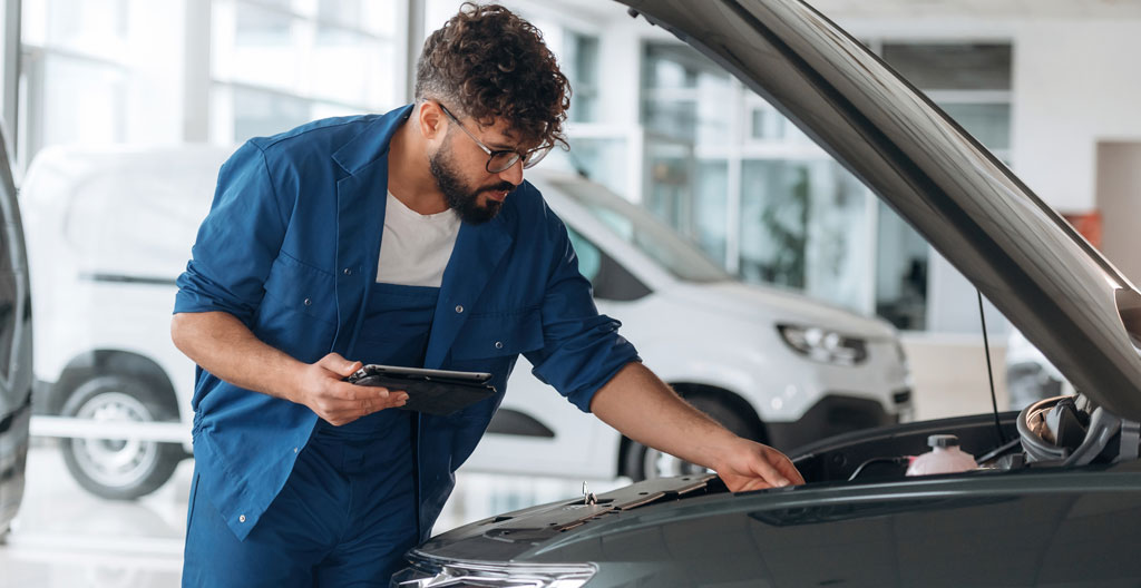 Expertise automobile sur un véhicule de collection après sinistre